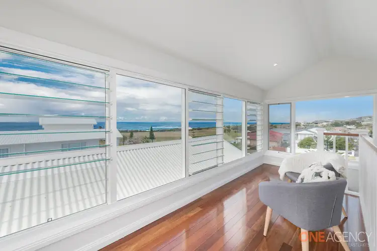 19 Mawson Close, Caves Beach NSW 2281