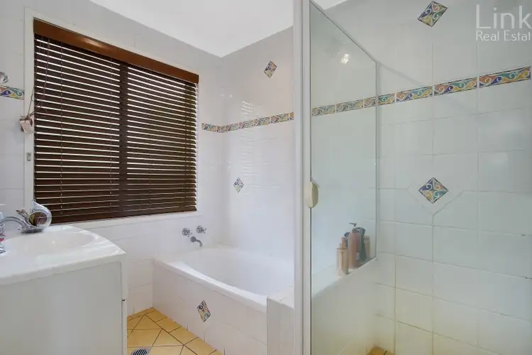 Seventh view of Homely house listing, 10 Cedar Court, Thurgoona NSW 2640