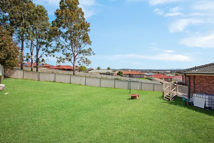 Seventh view of Homely house listing, 8 Lauren Close, Rutherford NSW 2320