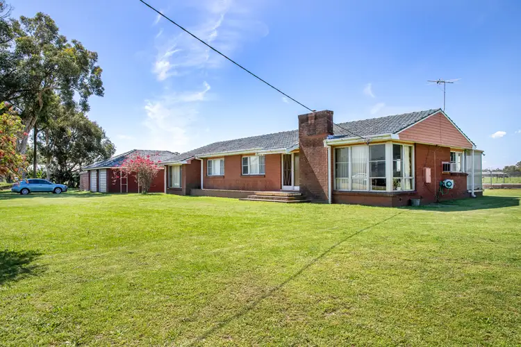 8 Masonite Road, Tomago NSW 2322