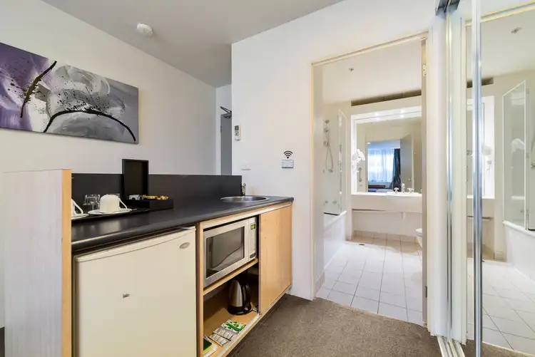 Fifth view of Homely apartment listing, 214 & 215/604 St Kilda Road, Melbourne VIC 3004
