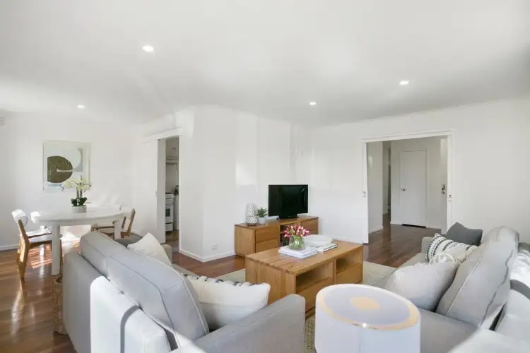 Fifth view of Homely house listing, 4 Lucerne Crescent, Frankston VIC 3199