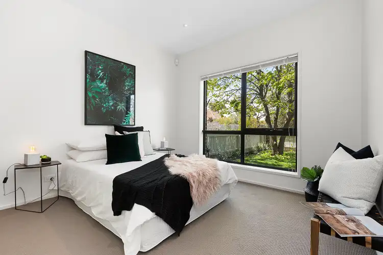 1/3 Basil Street, Newport VIC 3015