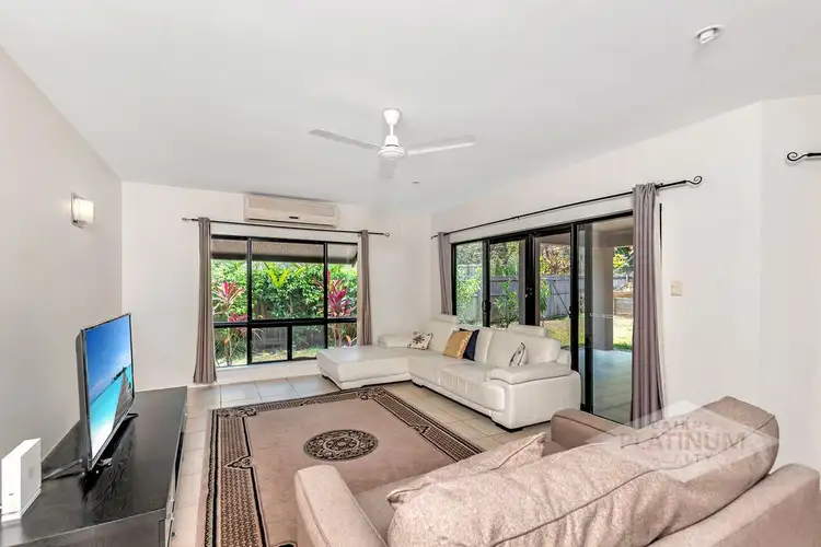 25 William Hickey Street, Redlynch QLD 4870