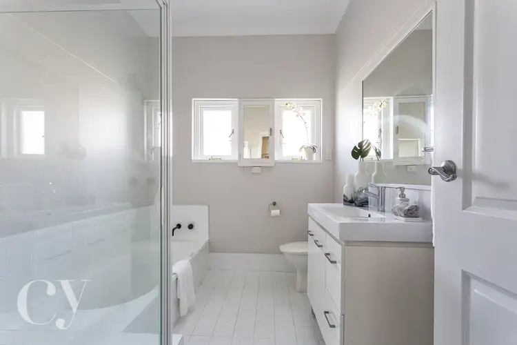 Fifth view of Homely house listing, 1/224 Hampton Road, Beaconsfield WA 6162