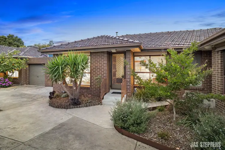 2/98 Saltley Street, South Kingsville VIC 3015
