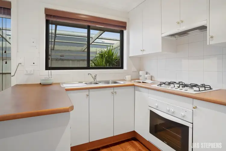 Fourth view of Homely villa listing, 2/98 Saltley Street, South Kingsville VIC 3015