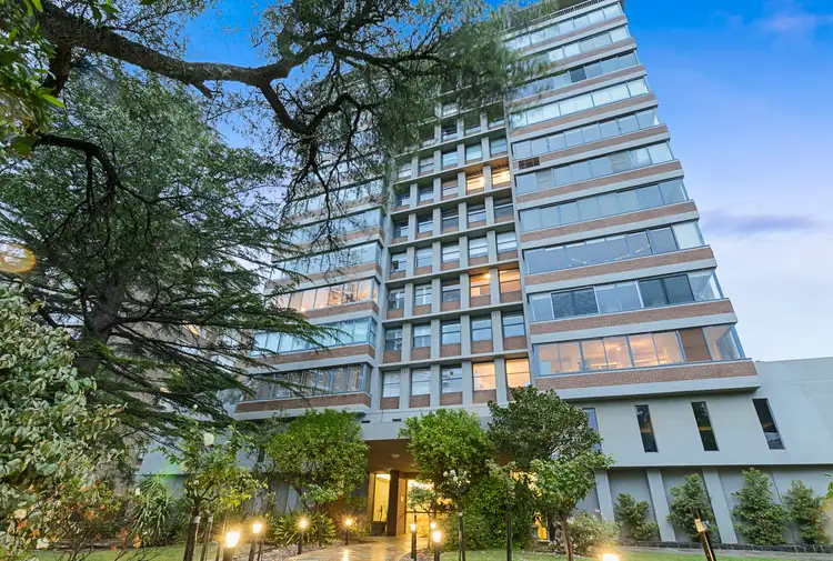 8/512 Toorak Road, Toorak VIC 3142