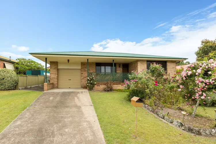 6 Baird Street, Dungog NSW 2420