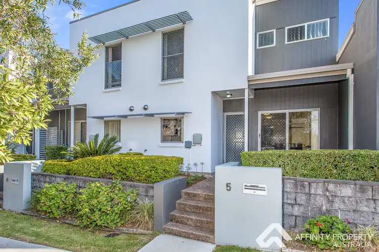 Main view of Homely townhouse listing, 5/18 Carnarvon Crescent, Fitzgibbon QLD 4018