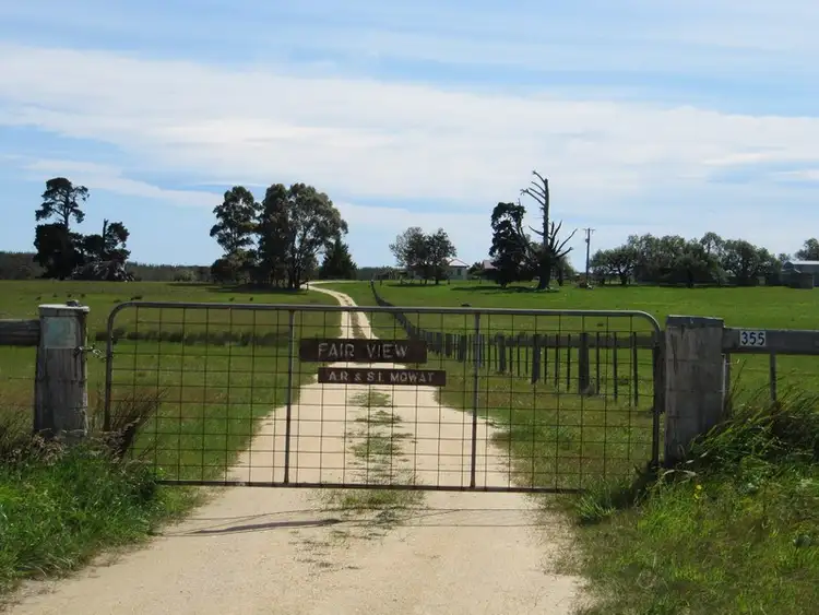 Fifth view of Homely rural property listing, 355 Bradleys Road, Stradbroke VIC 3851