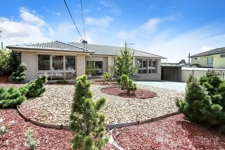 Second view of Homely house listing, 8 Forest Court, Gladstone Park VIC 3043