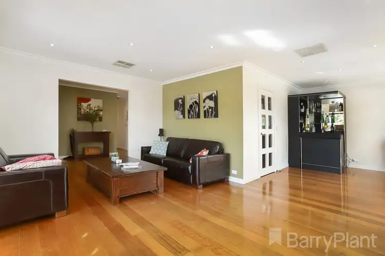 Fifth view of Homely house listing, 8 Forest Court, Gladstone Park VIC 3043
