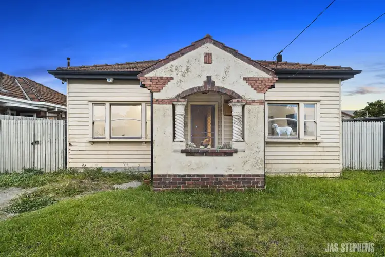 33 Barton Street, West Footscray VIC 3012