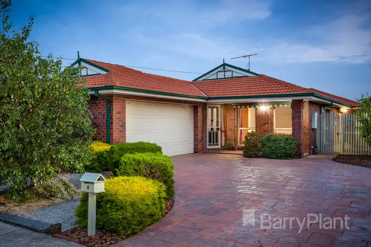 8 Nelson Avenue