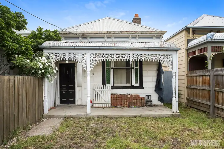 11 Dane Street, Seddon VIC 3011