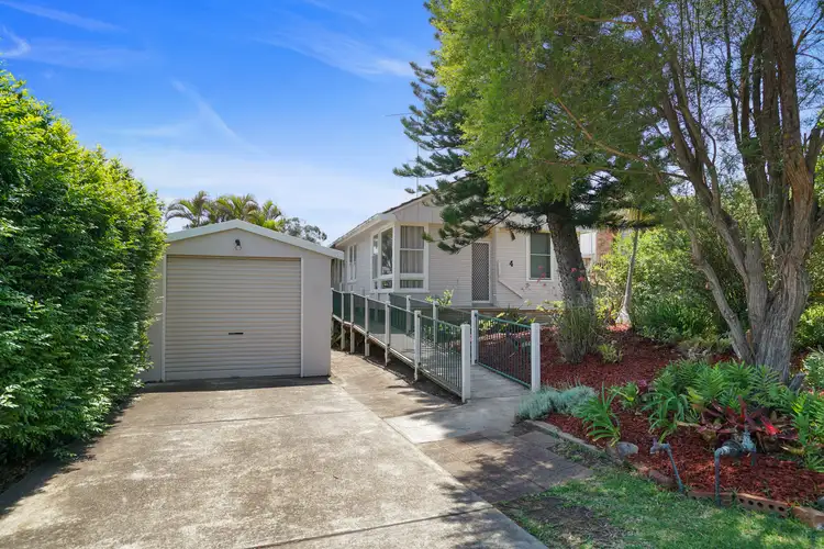 4 Warner Street, Warners Bay NSW 2282