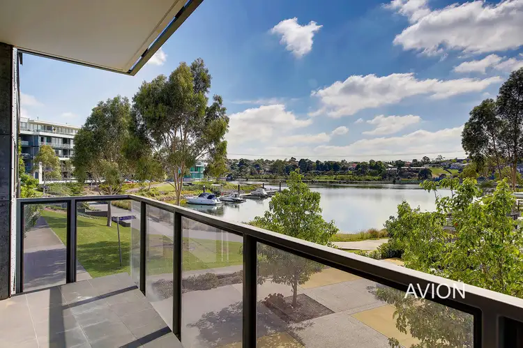 2/33 Cumberland Drive, Maribyrnong VIC 3032