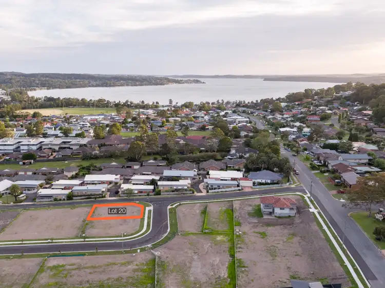 2 Burgin Way, Warners Bay NSW 2282