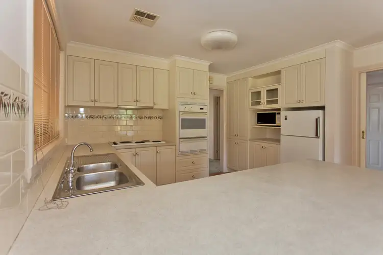 Fourth view of Homely house listing, 3 Owen Court, Lavington NSW 2641