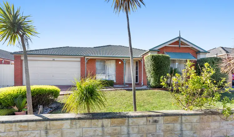 26 Glenshee Drive, Lynbrook VIC 3975