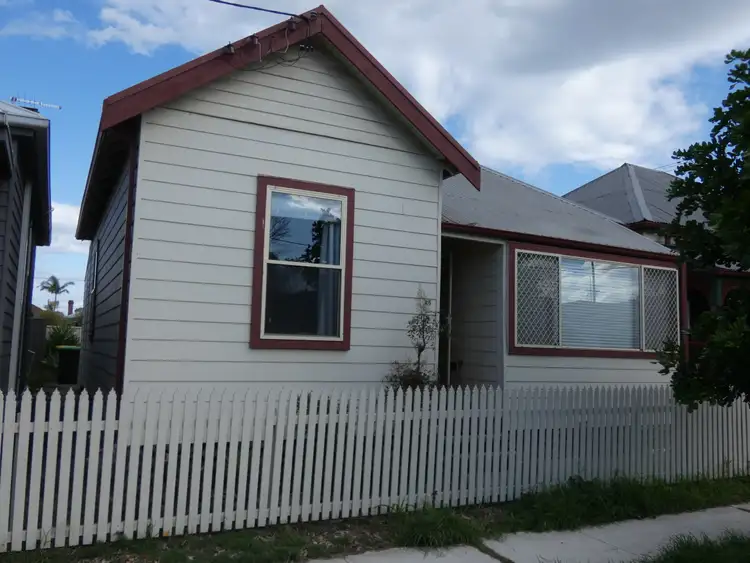 25 Bibby Street, Hamilton NSW 2303