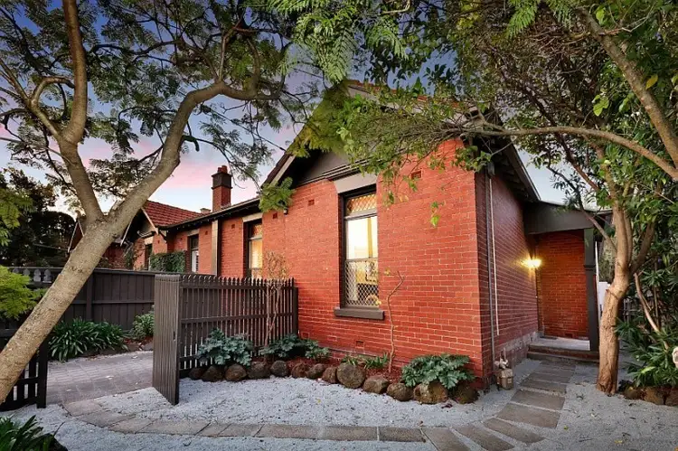 33 Winter Street, Malvern VIC 3144