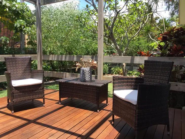 16 Shirley St, Southport QLD 4215