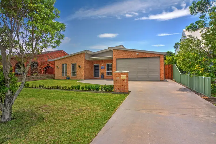 21 Iverison Road, Sussex Inlet NSW 2540