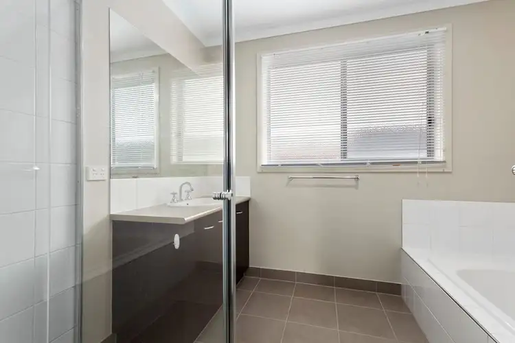 Fifth view of Homely house listing, 4 Jakaranda Cresent, Elliminyt VIC 3250