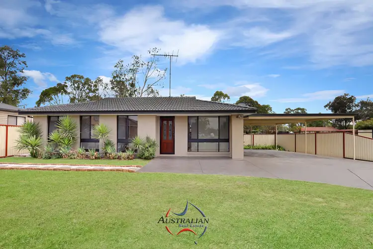 3 & 3a Meru Place, St Clair NSW 2759