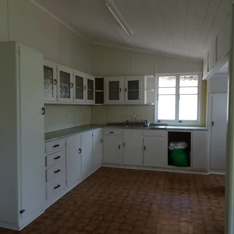 Sixth view of Homely house listing, 18 WEST STREET, Childers QLD 4660