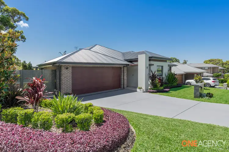 8 Kanangra Street, Warners Bay NSW 2282