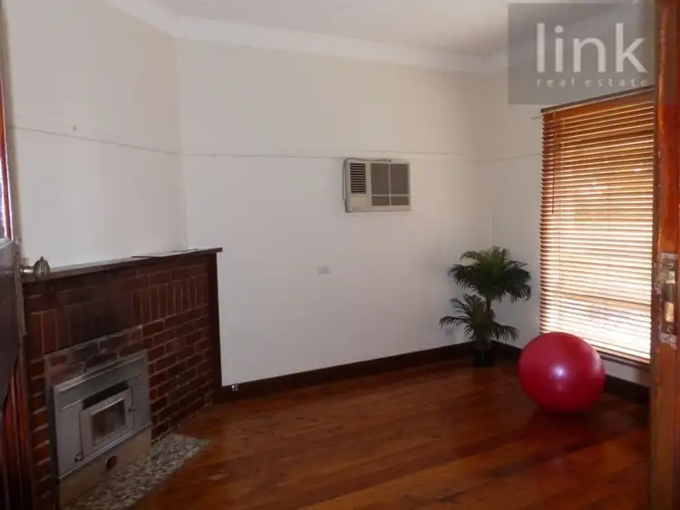 19 Balfour Street, Culcairn NSW 2660
