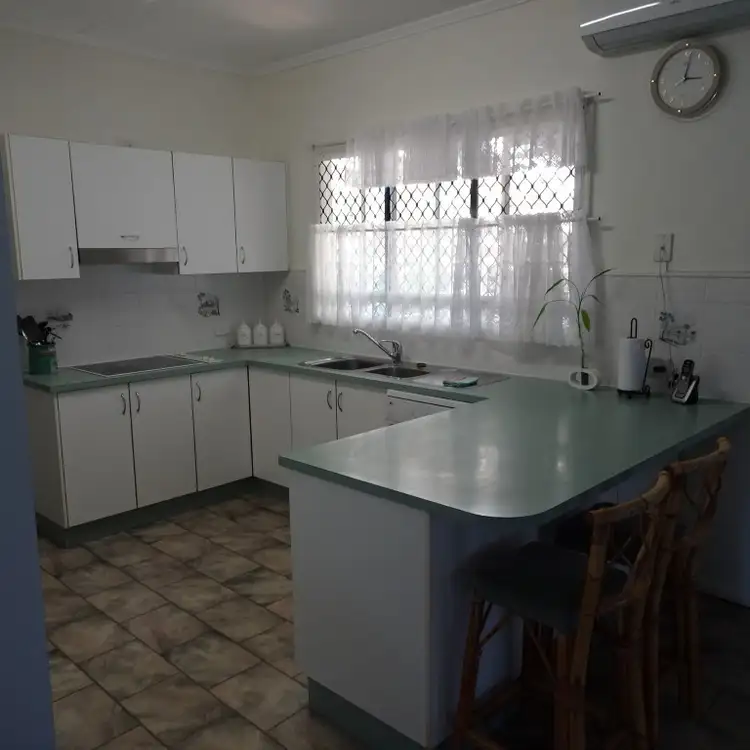 Sixth view of Homely house listing, 11 Oakes Street, Childers QLD 4660
