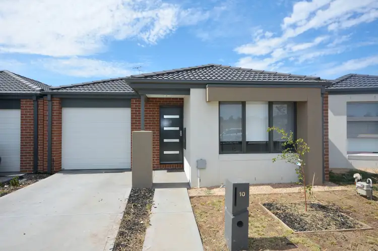 10 Bentham Street, Roxburgh Park VIC 3064