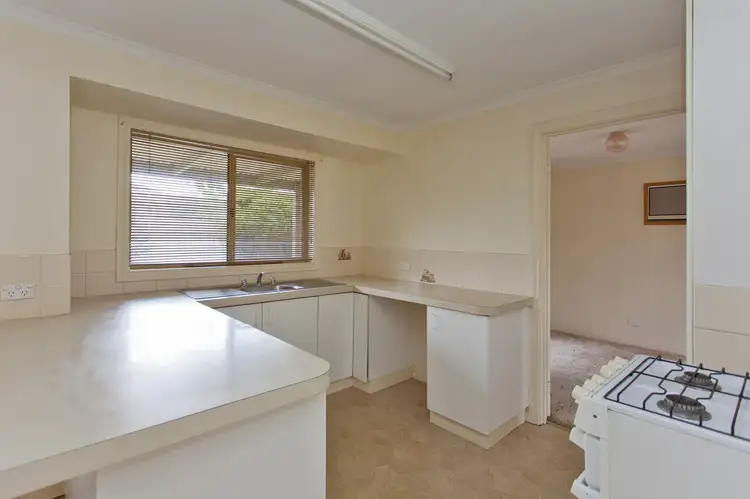 Fifth view of Homely townhouse listing, 5/16 Saville Avenue, Lavington NSW 2641
