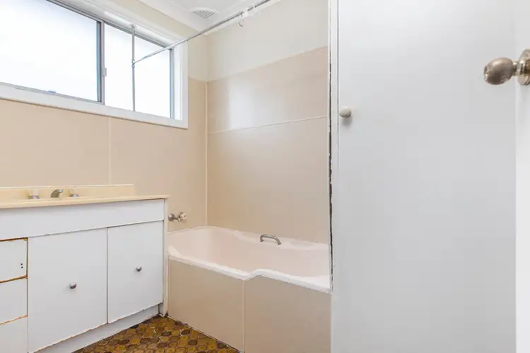 Sixth view of Homely house listing, 40 Burgess Parade, Tarro NSW 2322
