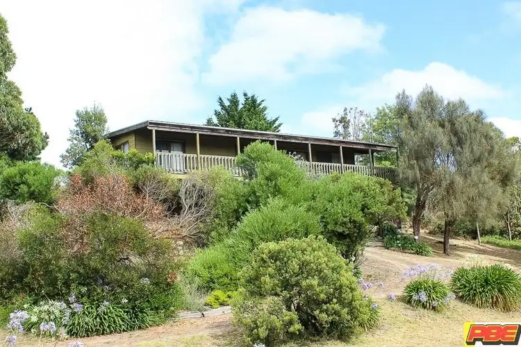 35-37 CRICHTON CRESCENT, Venus Bay VIC 3956