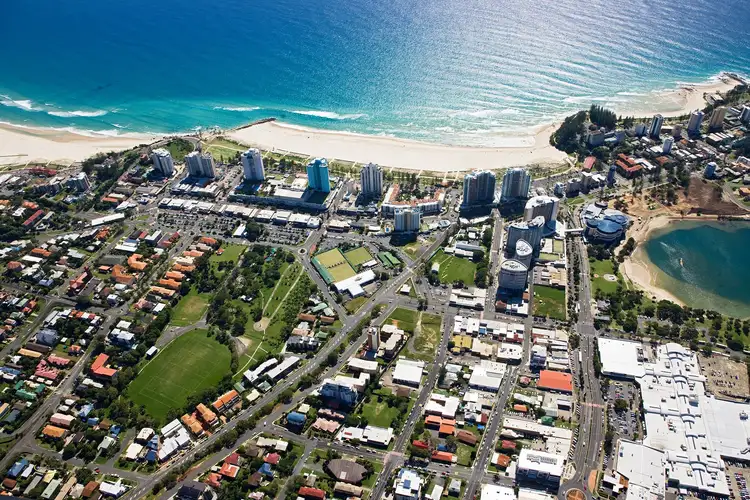 2/41 Coolangatta Road, Kirra QLD 4225