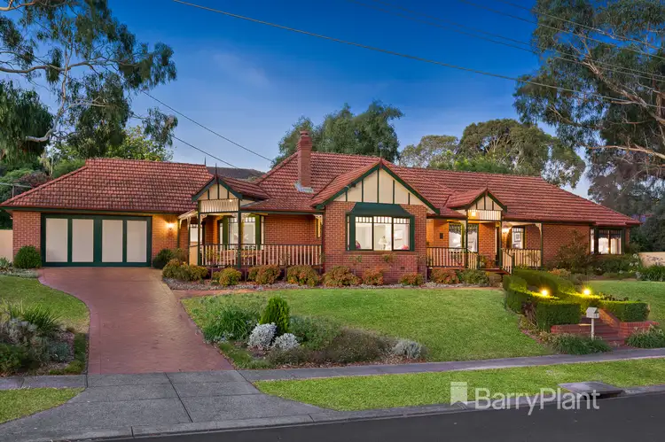 1 Oak Tree Close, Mooroolbark VIC 3138