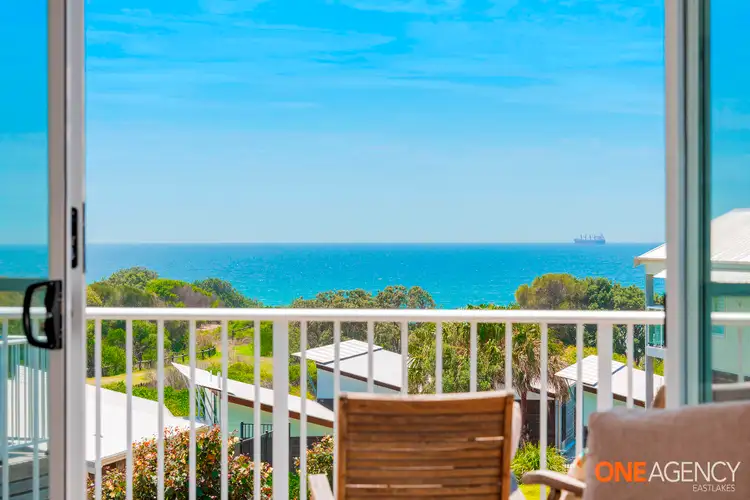 . Villa 25 or 2 Island Outlook, Caves Beach NSW 2281
