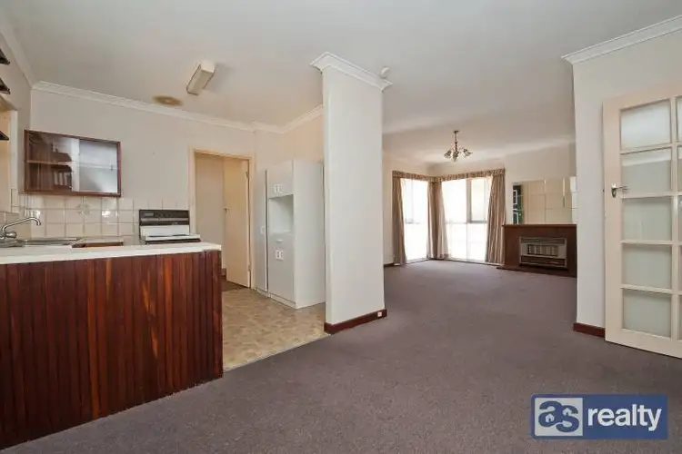 24 Cameron Street, Embleton WA 6062