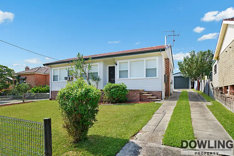 30 Lovell Parade, Shortland NSW 2307
