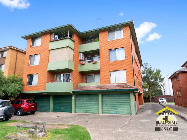 8/12 Drummond Street, Warwick Farm NSW 2170