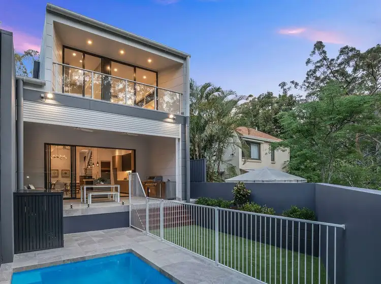 21a Woodstock Ave, Taringa QLD 4068