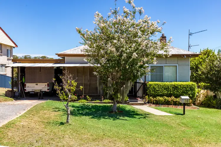 16 Hospital Road, Dungog NSW 2420