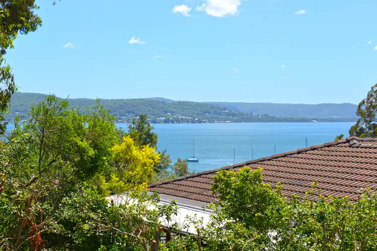 Seventh view of Homely house listing, 10 Anwen Close, Saratoga NSW 2251