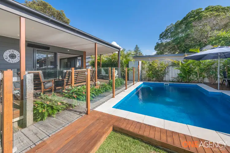 142 Macquarie Grove, Caves Beach NSW 2281