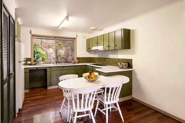 19 Parsons Road, Eltham VIC 3095